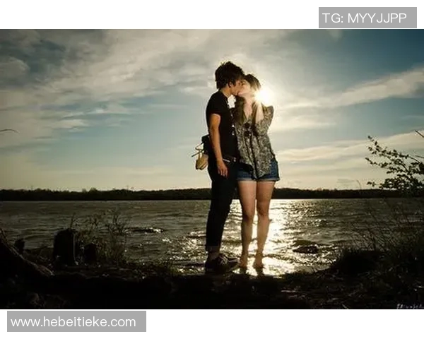 国外足球明星与女星的浪漫故事揭秘背后的爱情与生活选择