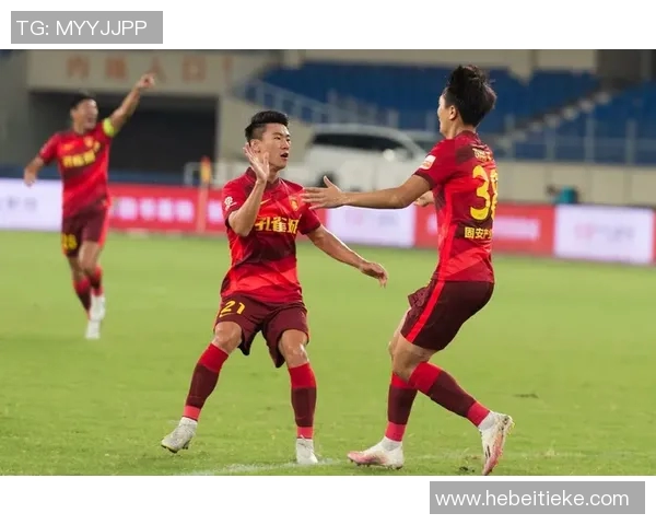 杭州足球队以53分领跑总决赛积分榜展现强劲实力 杭州足球队以53分领跑总决赛积分榜展现强劲实力